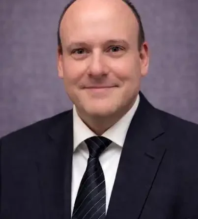 Dr Zapata headshot